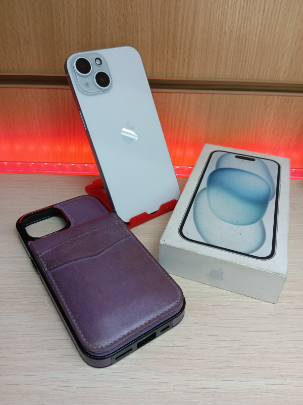 Мобильный телефон Apple iPhone 15