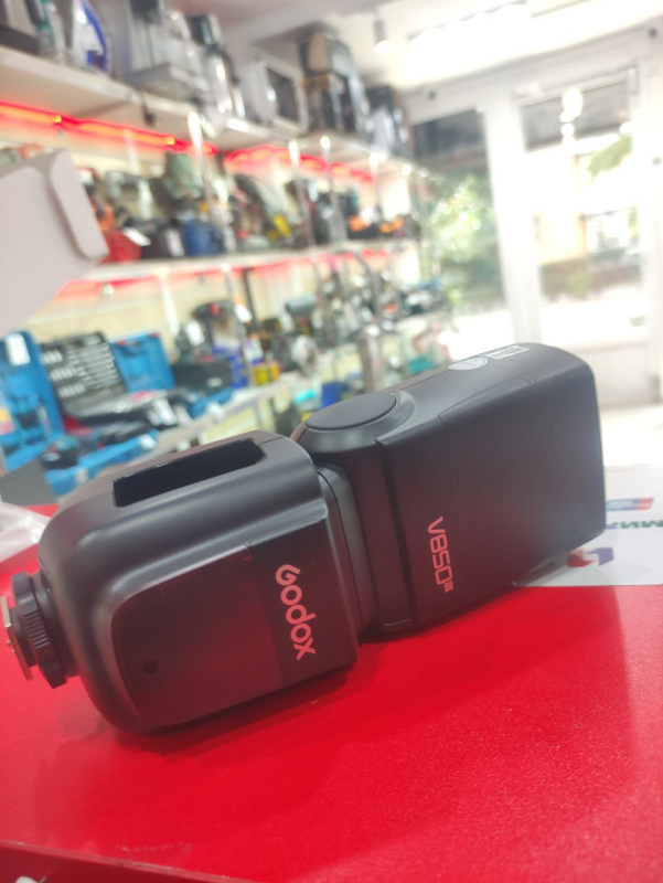 Вспышка  godox v850III