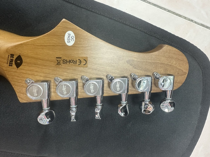 Электрогитара JET JS 400 SB Pack