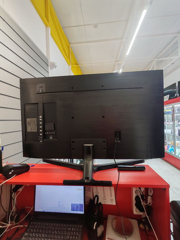 Телевизор Samsung UE43RU7200U