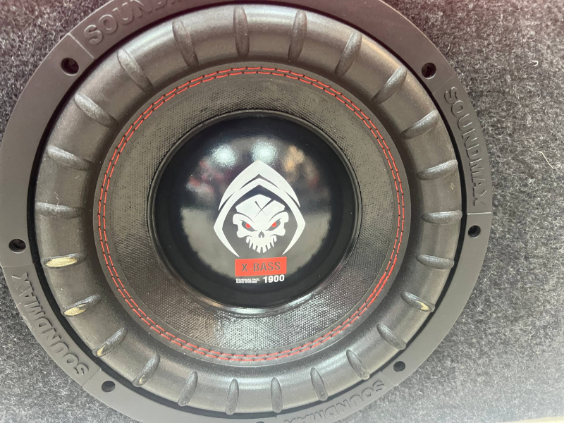 Авто сабвуфер  X-BASS