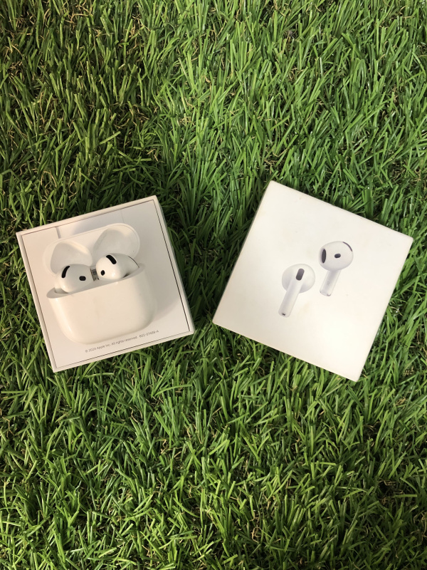 Наушники Apple airpods 4