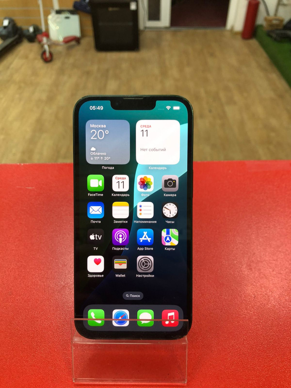 Мобильный телефон Apple iPhone 13