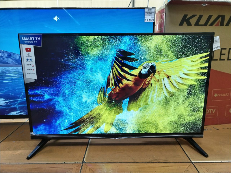 Телевизор  32UQ70