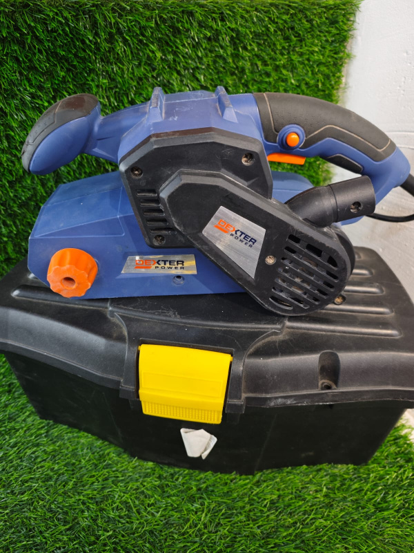 Шлифмашинка Dexter iC750BS