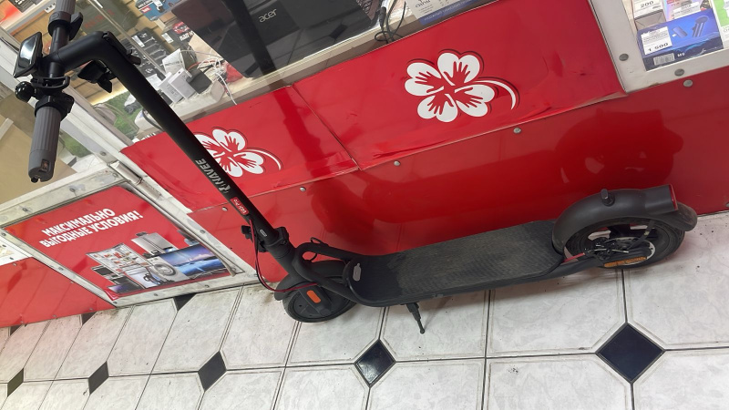 Самокат NAVEE V40I PRO