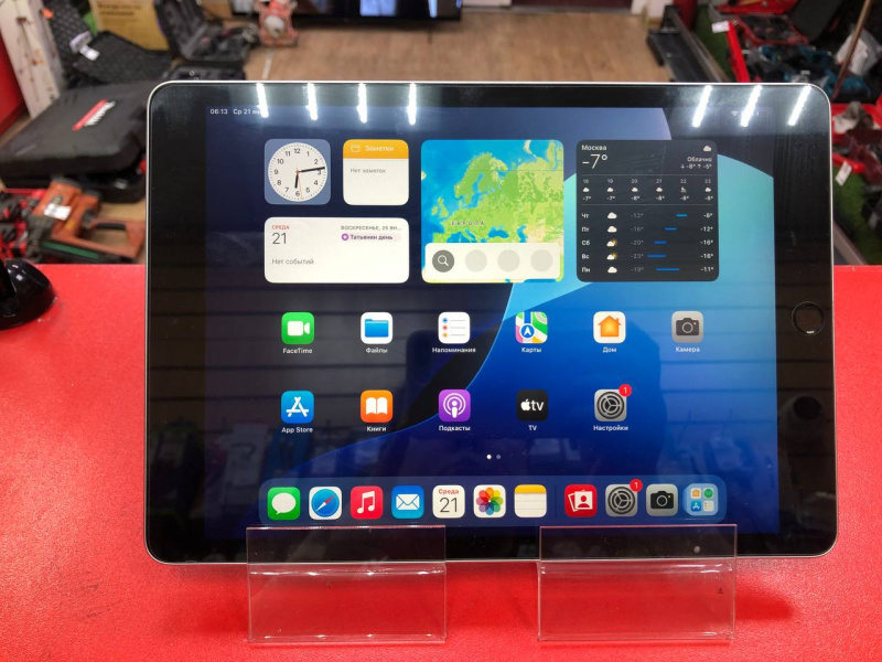 Планшет Apple iPad (9-го поколения) (2021)