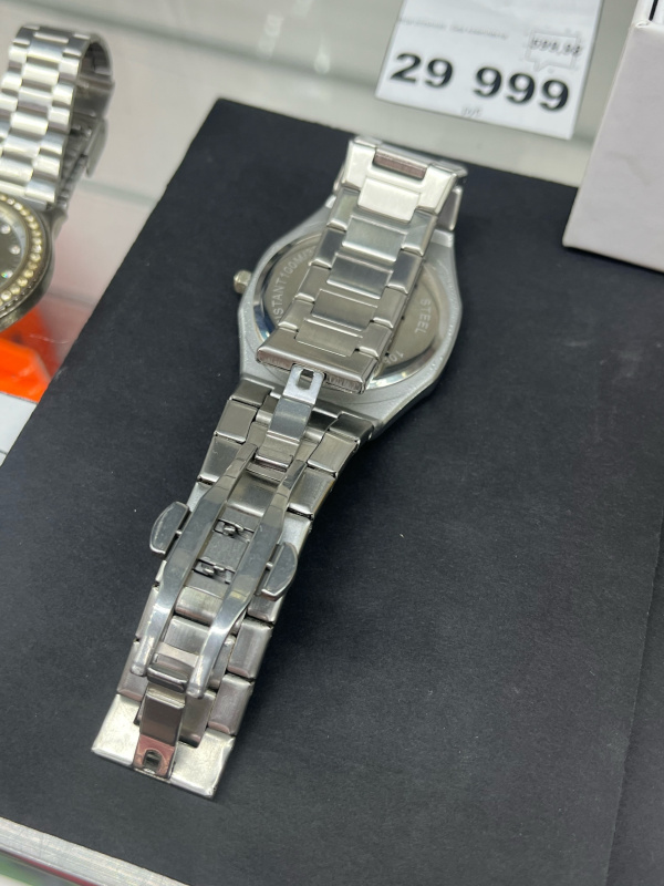 Часы наручные  KP 100m|330ft серебро