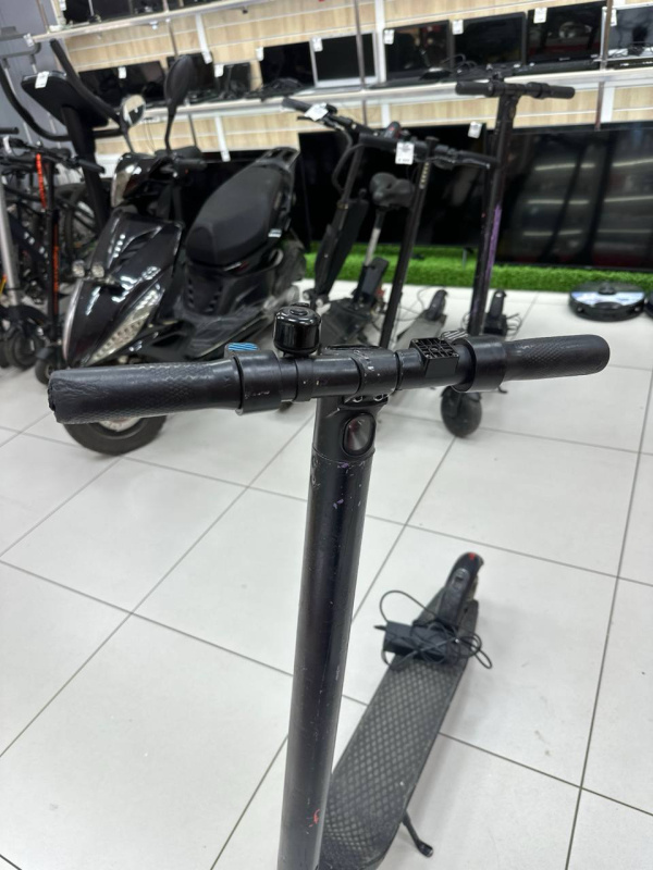 Самокат Ninebot es4