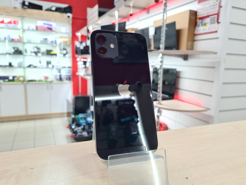 Мобильный телефон Apple iPhone 12