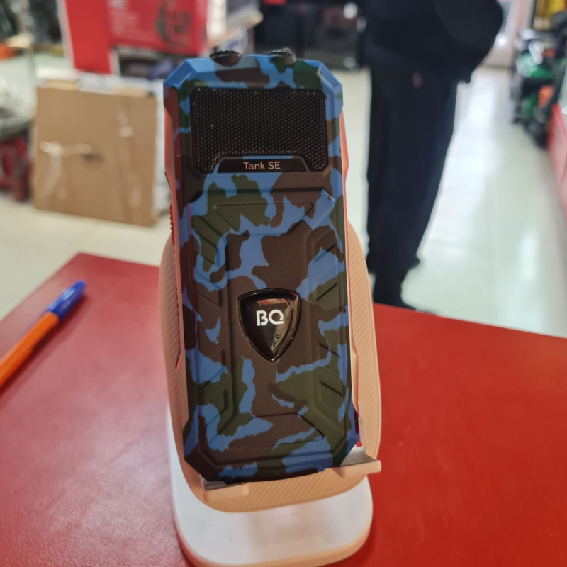 Мобильный телефон BQ 2432 Tank SE