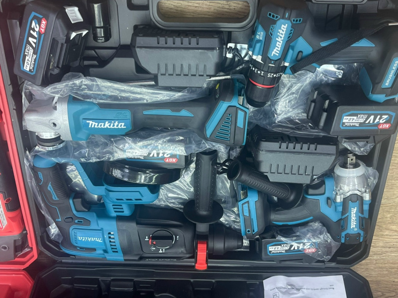 Набор электроинструмента Makita 4 в 1