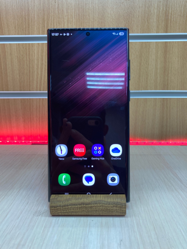 Мобильный телефон Samsung Galaxy S22 Ultra