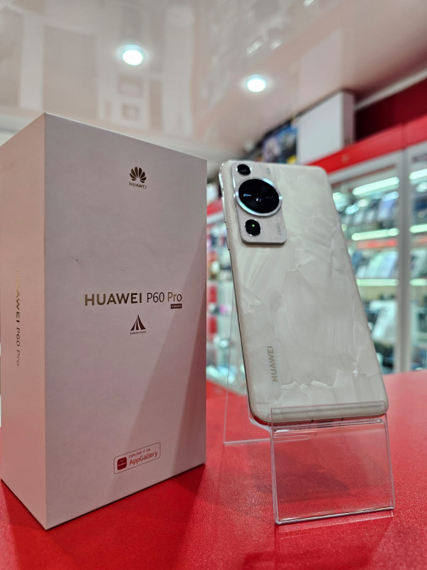 Мобильный телефон Huawei P60