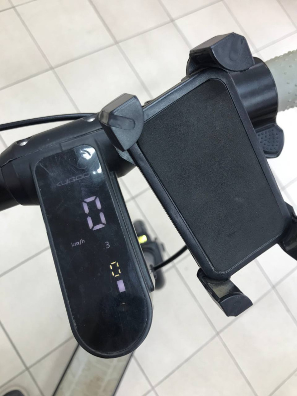 Kuggo m2. Переключатель света и сигнала на электросамокат kuggo m2. kuggo m2 pro. kuggo u2.