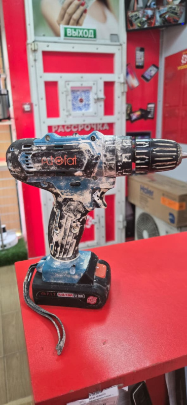 Шуруповерт  --
