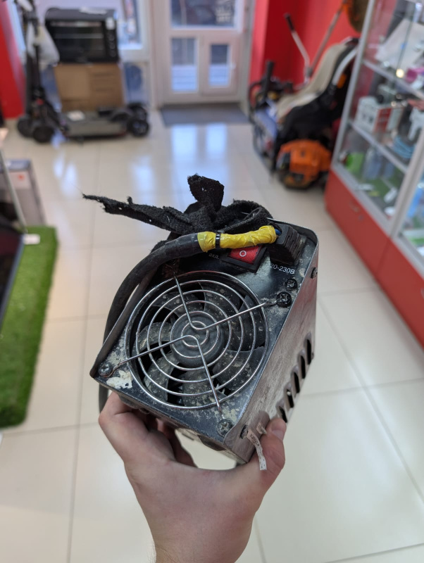 Сварочный аппарат - инвертор ММА Ресанта 220к