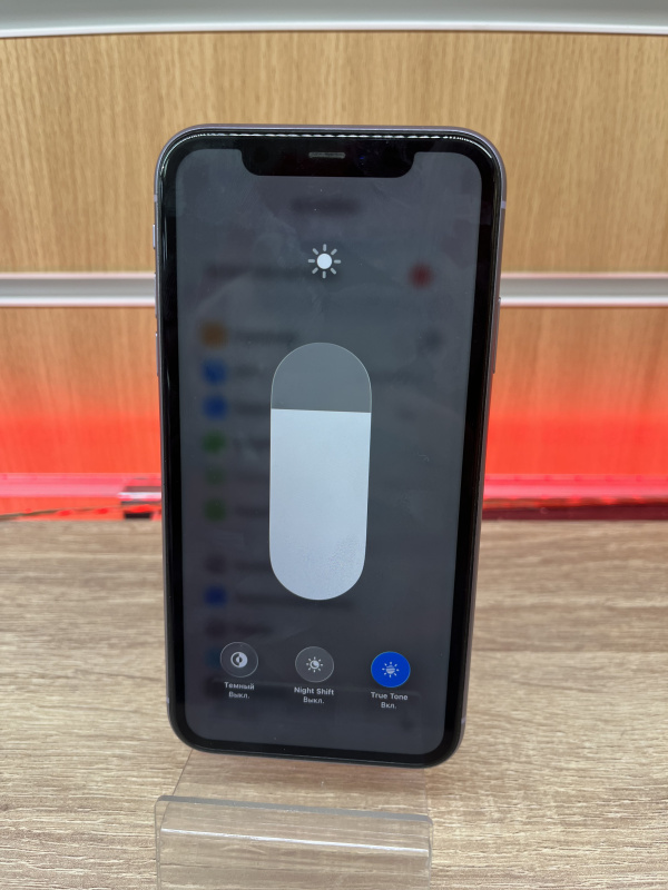 Мобильный телефон Apple iPhone 11