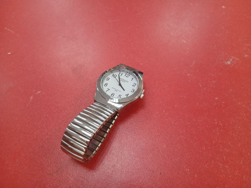 Часы наручные  atomax