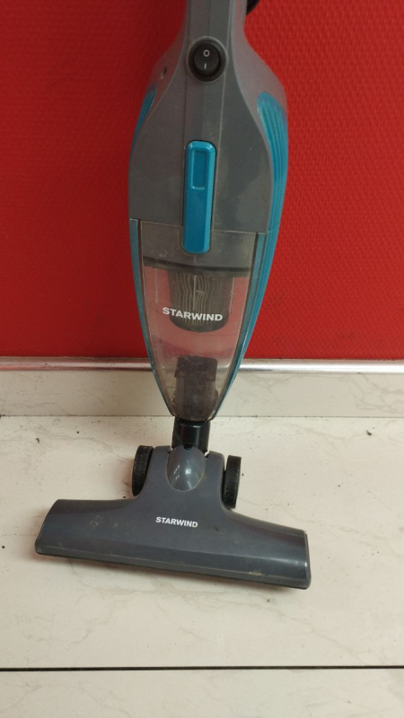 Пылесос Starwind SCH1250