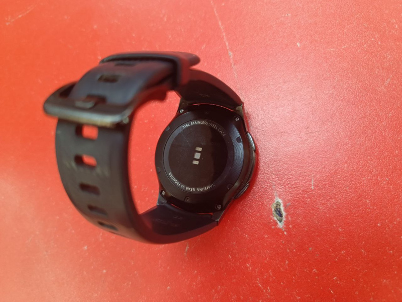 Часы наручные Samsung s3 frontier