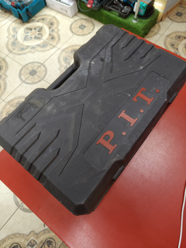 Перфоратор P.I.T. PBH24C