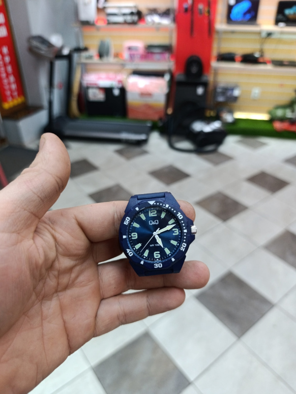 Часы наручные QQ 10BAR