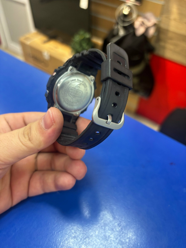 Часы Casio  g shock dw 5600bb