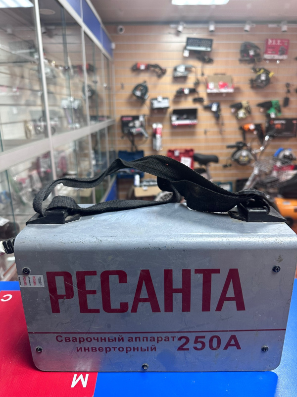 Сварочный аппарат - инвертор ММА Ресанта Саи250