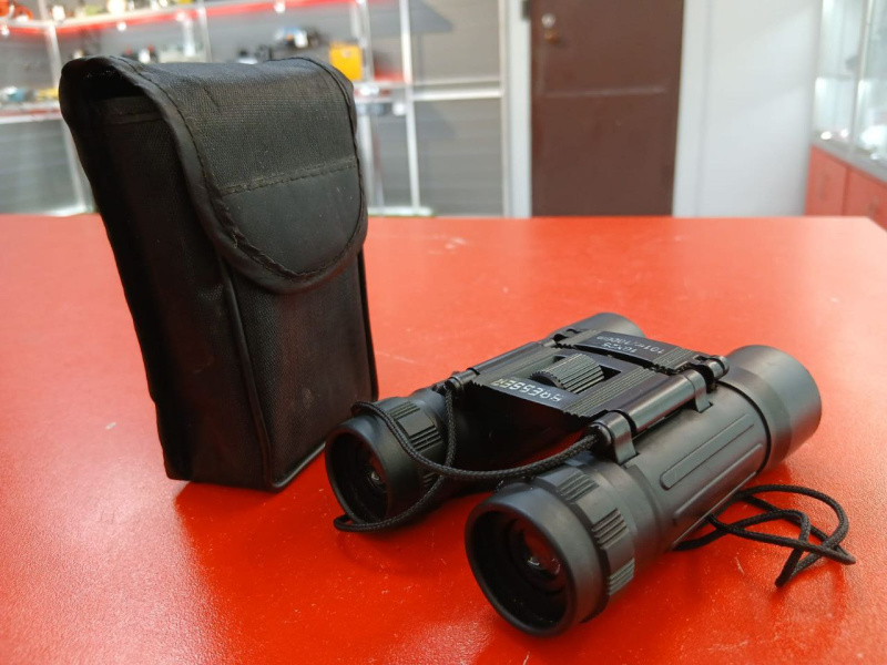 Бинокль Bresser 10x25