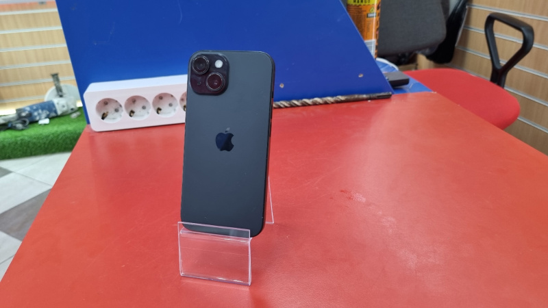 Мобильный телефон Apple iPhone 15