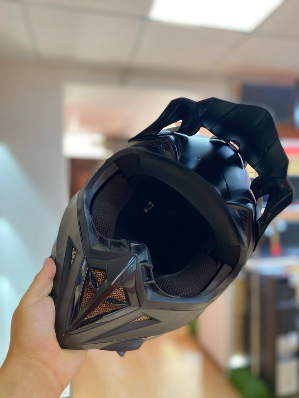 шлем Hitman кроссовый