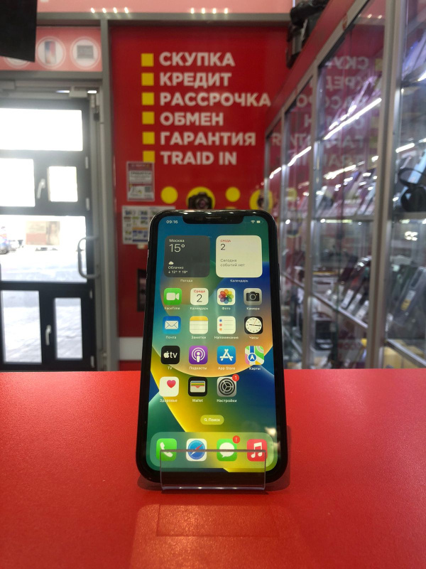Мобильный телефон Apple iPhone XR