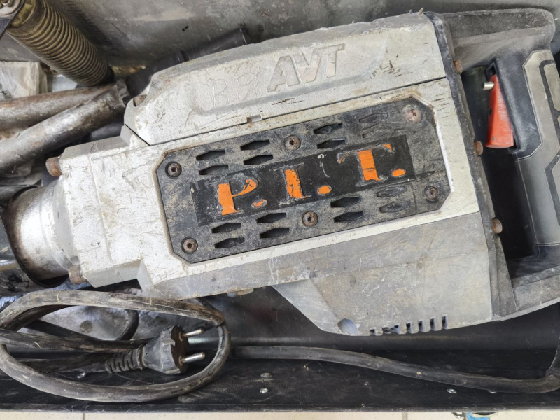 Отбойный молоток P.I.T. GSH65-C1