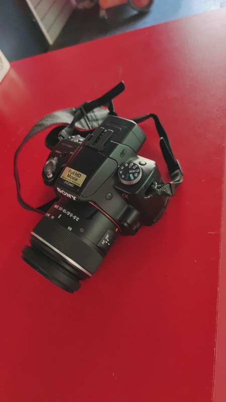 Видеокамера Sony Alpha 35