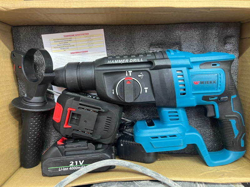 Перфоратор Wiekk 2АКБ