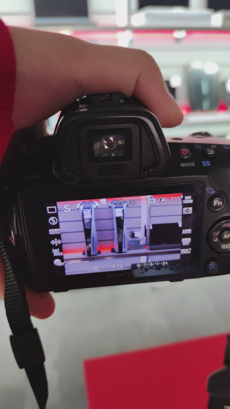 Видеокамера Sony Alpha 35