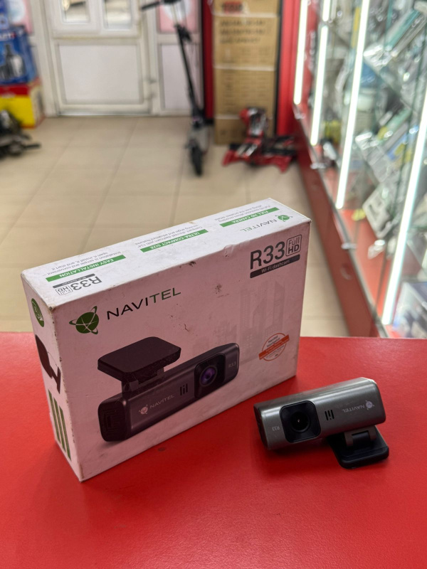 Видеорегистратор . Navitel r33