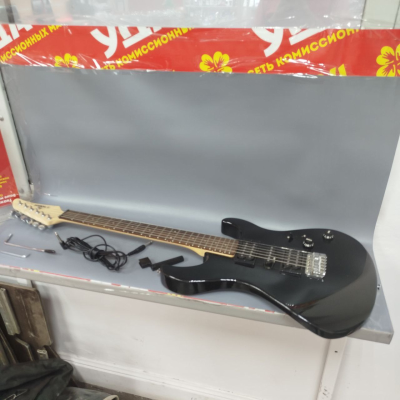 Электрогитара Yamaha ERG 121C