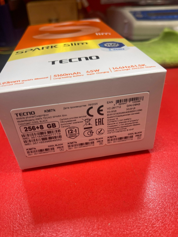 Мобильный телефон Tecno SLIM Spark 30C