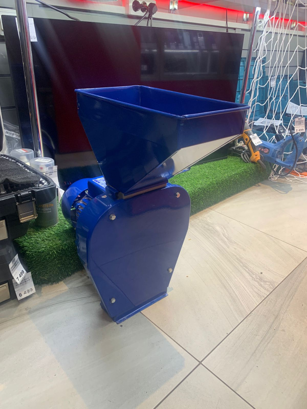 Зернодробилка Зубр AB-76