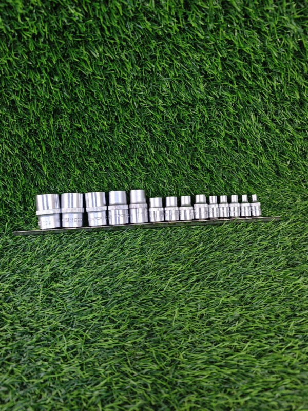 Набор инструментов Rockforce E4-Е24 14