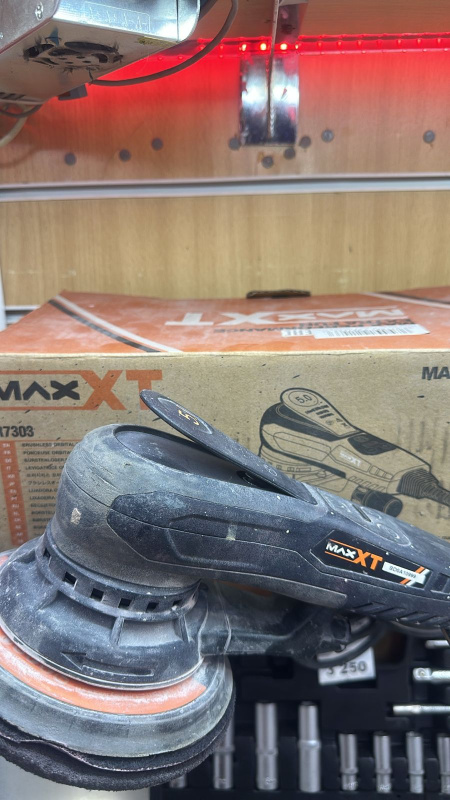 Шлифмашинка MAXXT R7303