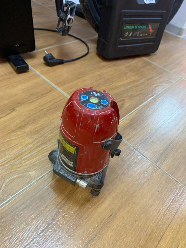 Лазерный уровень Elitech лн-5/2В