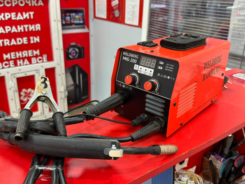 Сварочный аппарат - инвертор ММА Welder 200