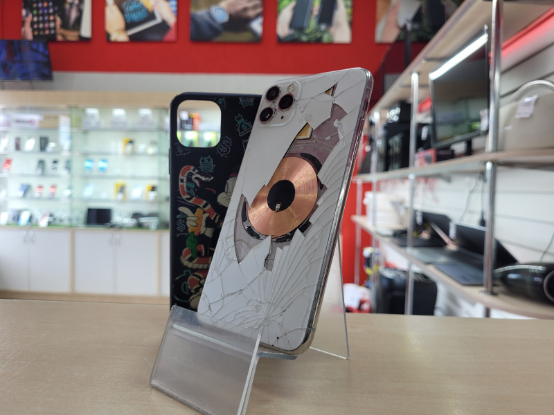 Мобильный телефон Apple iPhone 11 Pro Max