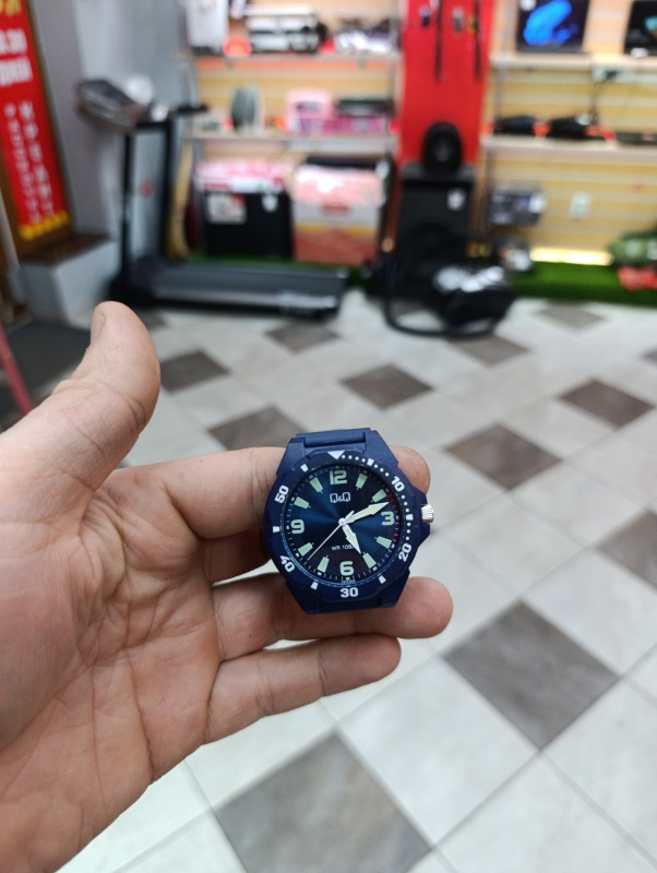 Часы наручные QQ 10BAR