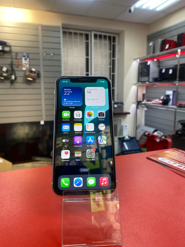 Мобильный телефон Apple iPhone 11