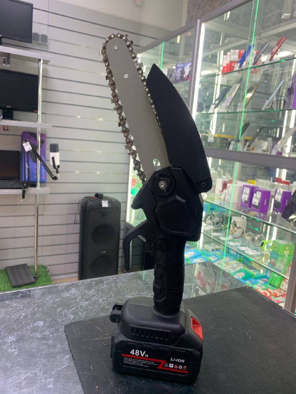 Цепная пила Цепная пила  Lithium