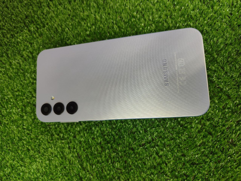 Мобильный телефон Samsung Galaxy A13
